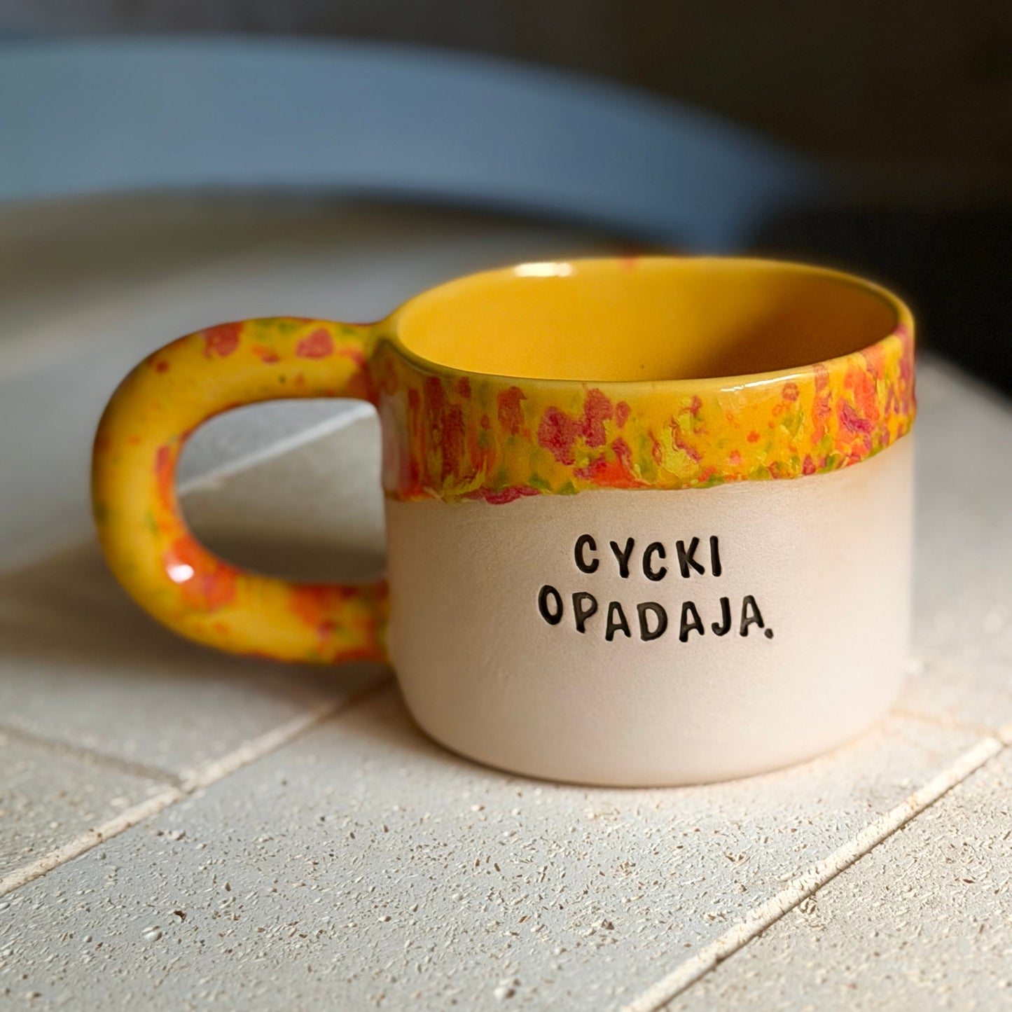 M - Kubek Brzydkie Słowa - Cycki opadają