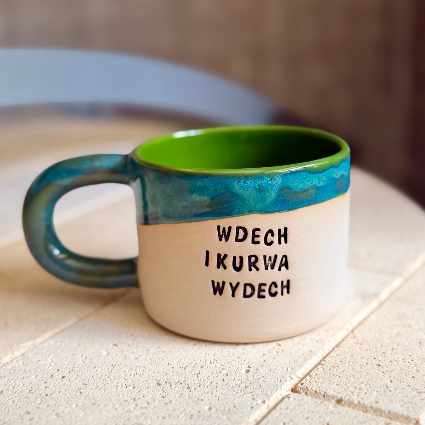 M - Kubek Brzydkie Słowa - Wdech i kurwa wydech