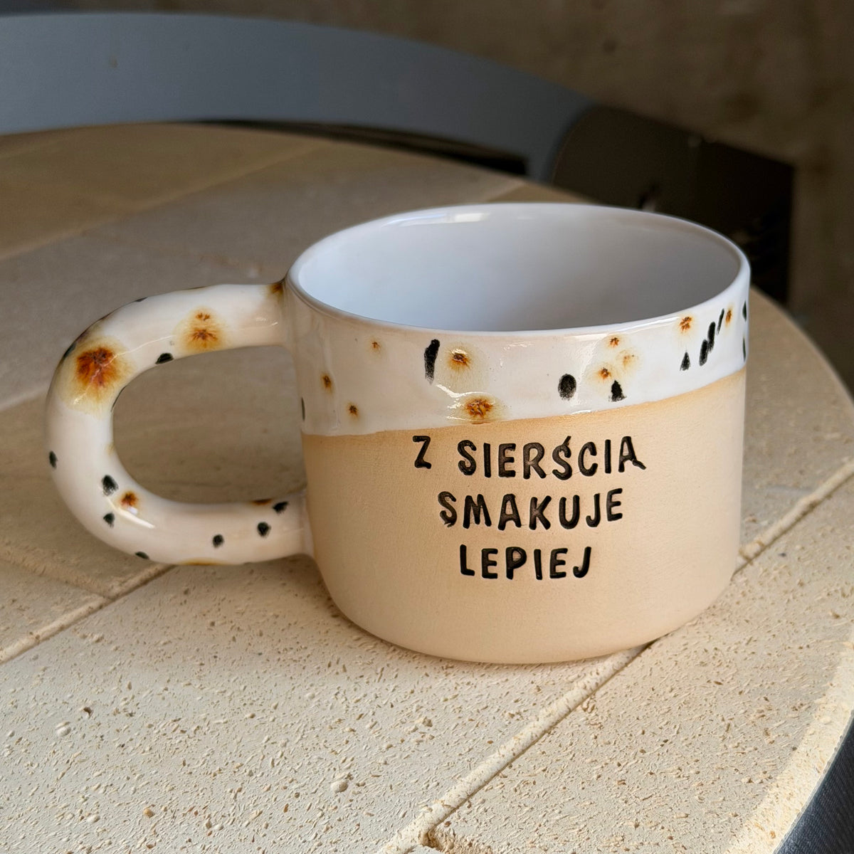 M - Kubek Brzydkie Słowa - Z sierścią smakuje lepiej