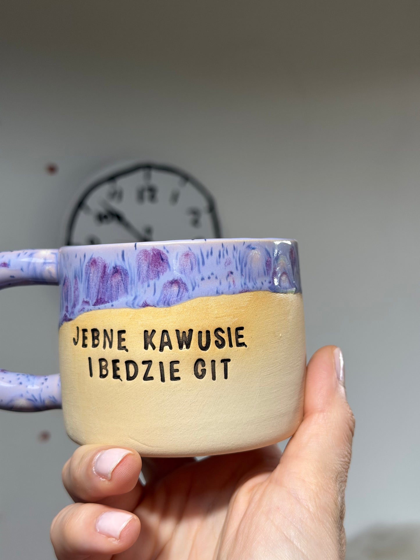 M - OUTLET - Kubek Brzydkie Słowa - Jebnę kawusię i będzie git