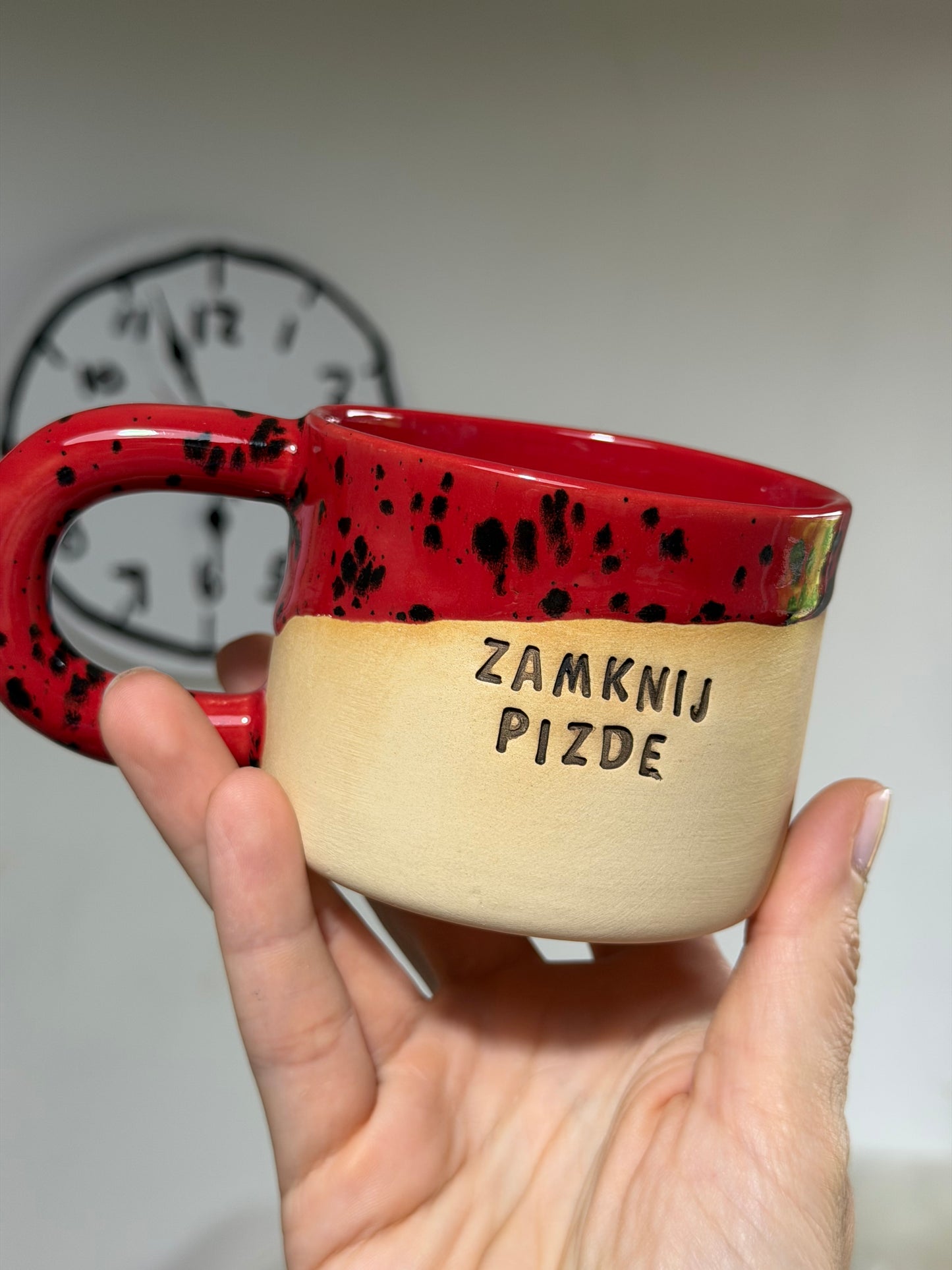 M - OUTLET - Kubek Brzydkie Słowa - Zamknij pizdę