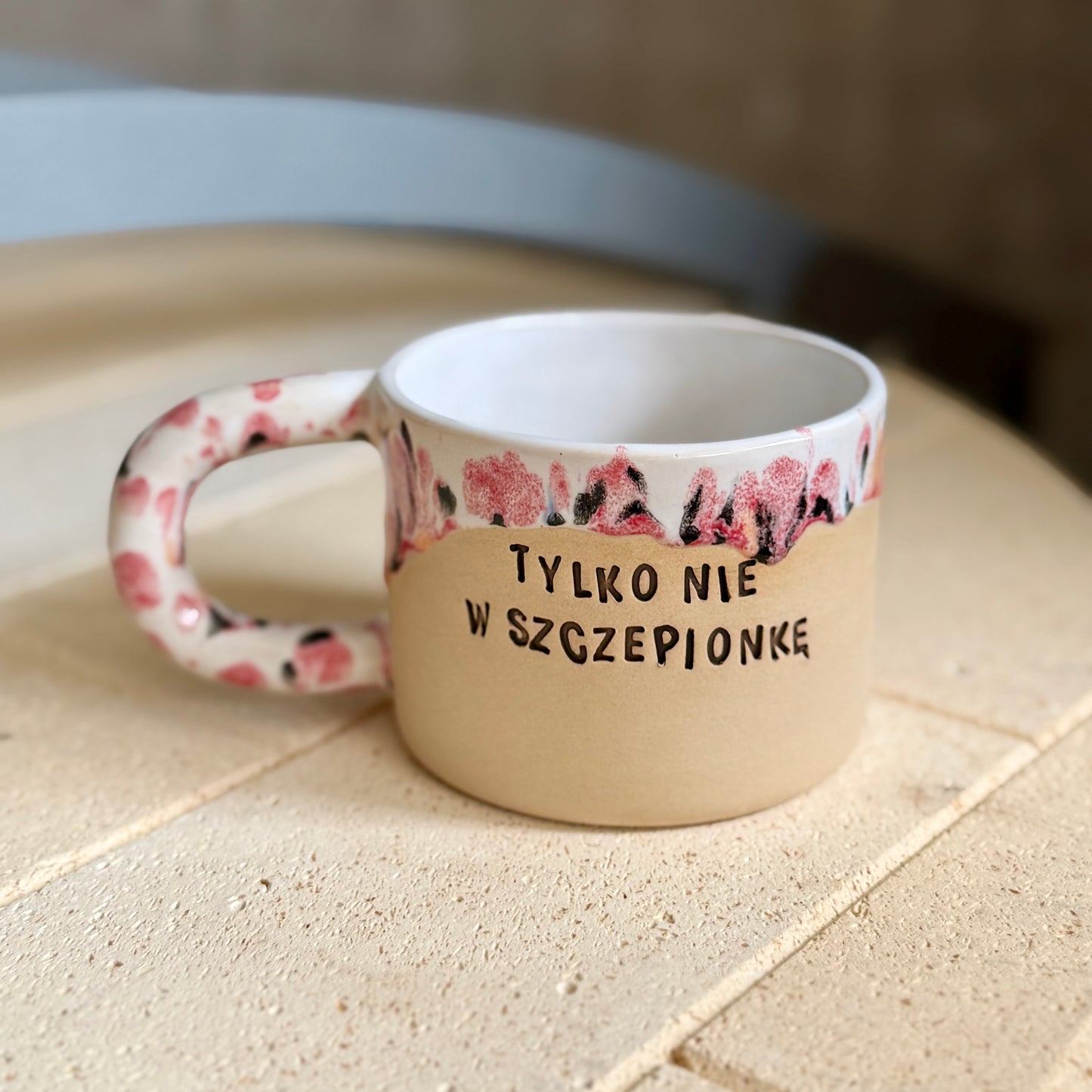 M - Kubek Millenials - Tylko nie w szczepionkę