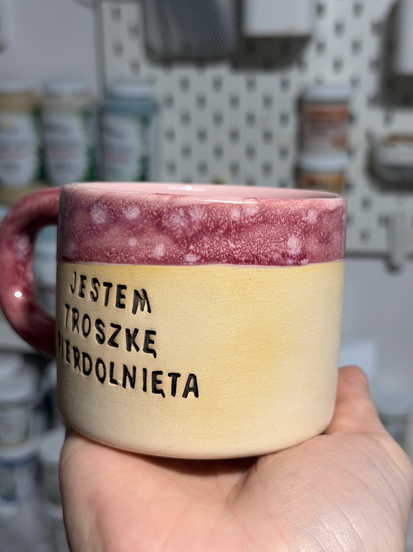 M - OUTLET - Kubek Brzydkie Słowa - Jestem troszkę pierdolnięta