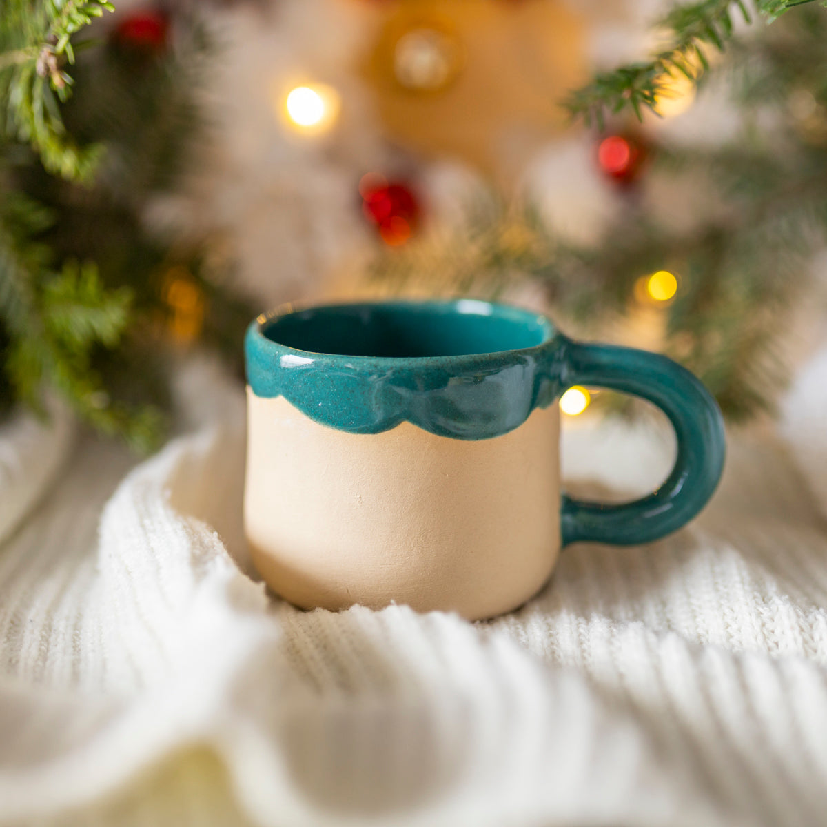 PREORDER - M - Kubek  święta 2025 - merry crisis